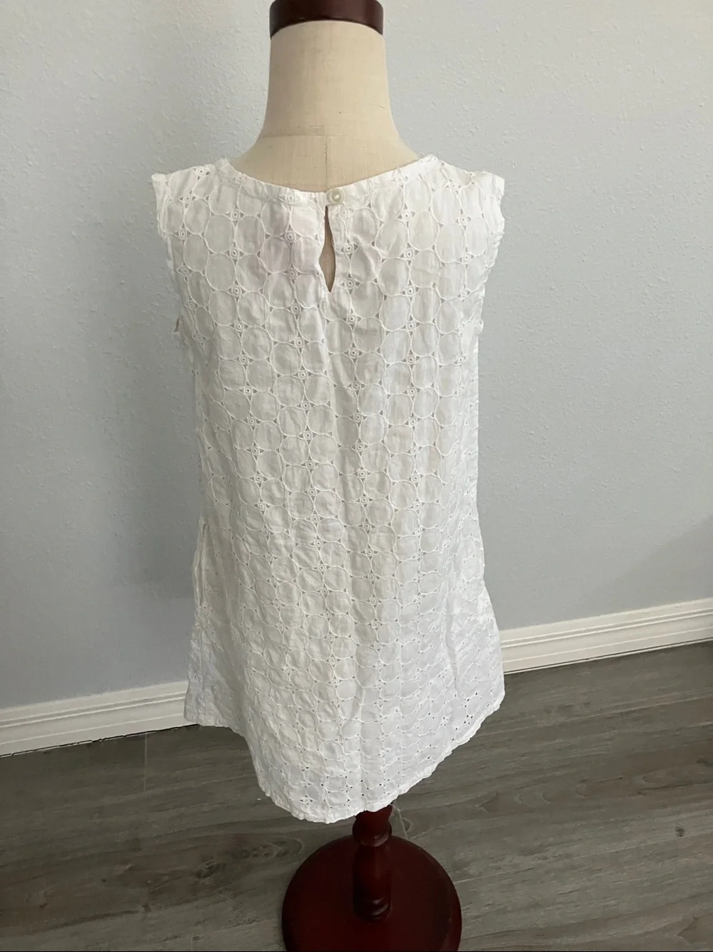 OLD NAVY Girls Sleeveless Eyelet Cotton White Shirt Dress | 6